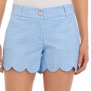 Crown & ivy Light blue scalloped short Size 4 98% cotton 2% spandex